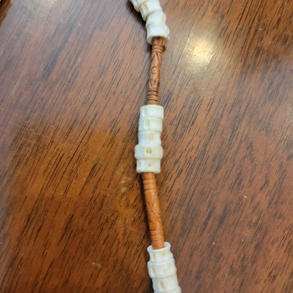 Vintage Style Bead and Shell Necklace/Choker
